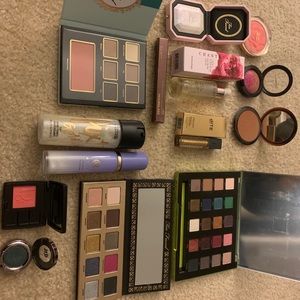 Brand New MakeUp: BUNDLE Deal only